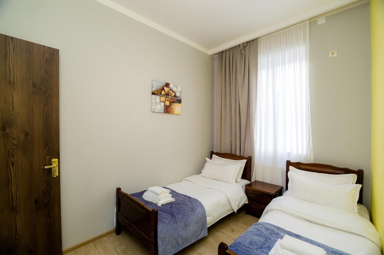 Big Family Guest House Τυφλίδα Εξωτερικό φωτογραφία